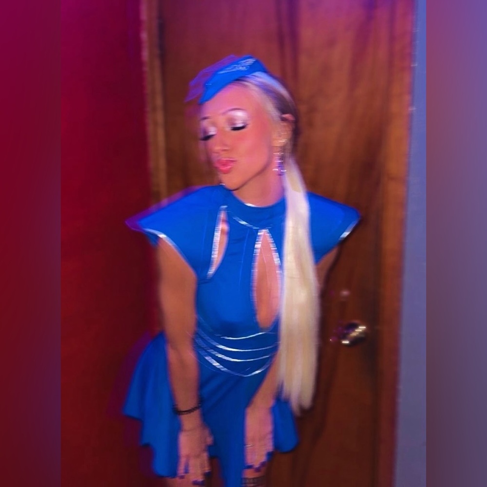 Britney Spears Toxic costume - Picture 2 of 14